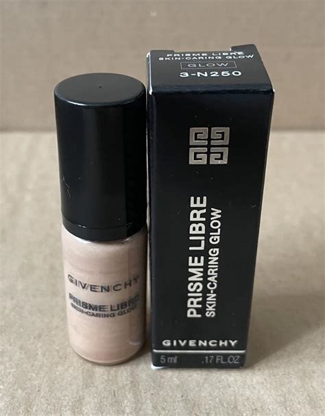 givenchy prisme libre 3-n250|PRISME LIBRE SKIN.